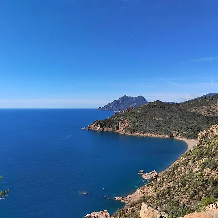 Small Chalet Serriera (Corsica)